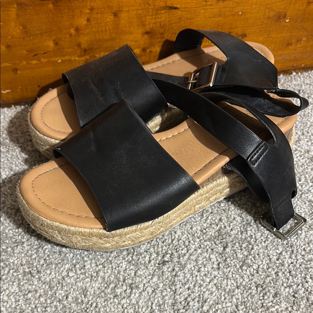 Charlotte Russe Black and Tan Sandals with Adjustable Straps